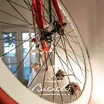Biciclo' Rosso Apartamento