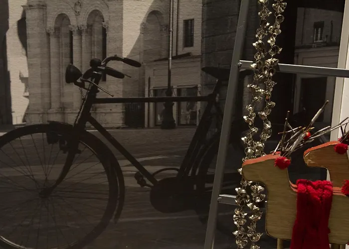 Biciclo' Rosso * Ferrara