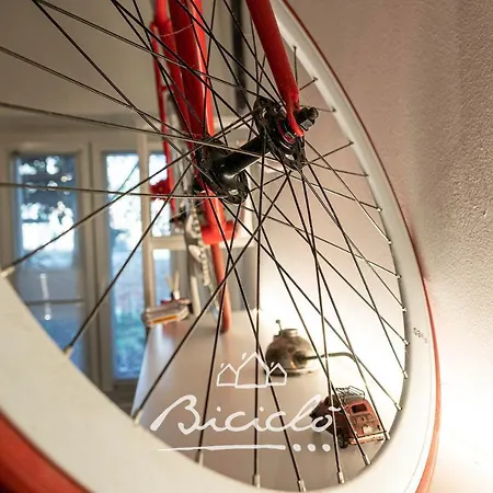 Biciclo' Rosso アパート